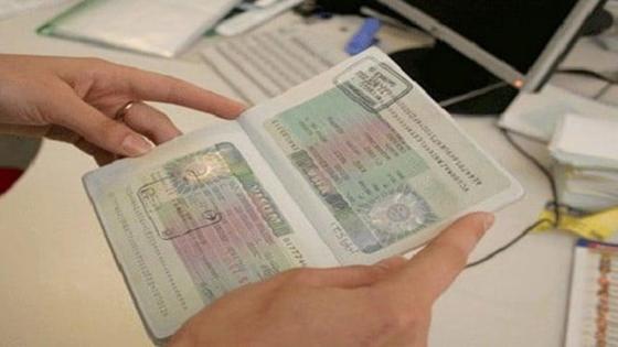 أكادير: الأمن يوقف وسيط فيزا وهمي بعد نصب على ضحايا يسعون للهجرة إلى فرنسا.. تحقيق معمق لكشف الشبكات