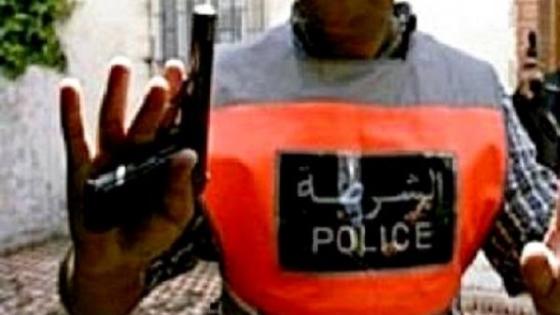 أكادير : موظف شرطة يستخدام سلاحه الوظيفي بشكل تحذيري