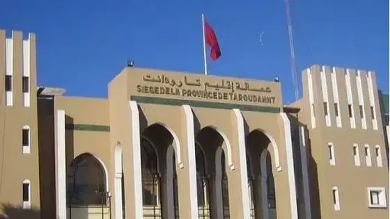 تارودانت.. مطالب للسلطات بالتدخل لوقف نشاط رياض يقدم المشروبات الكحولية بدون ترخيص.