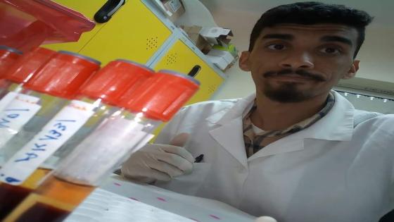 Anas lourhzal, étudiant marocain réalise une possibilité de fusionner la relativité générale et la physique quantique par une idée nommée Vidophobia
