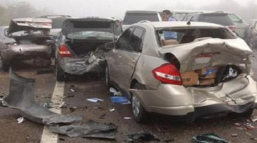 ثاني أيام العيد.. إصابة 13 شخصا في حادث مأساوي إثر اصطدام 3 عربات