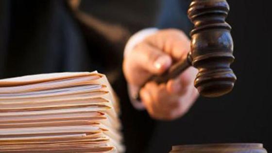 جانح يسطو على ملفات قضائية من داخل محكمة في بيوكرى