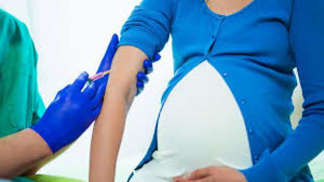 كورونا: وزارة الصحة تسمح بتلقيح النساء الحوامل والمرضعات