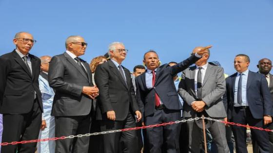 الوزير ” بركة ” يزور عددا من الأوراش التنموية بالعيون