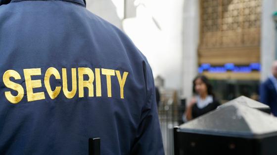 حارس أمن يعرقل ولوج مريض لقسم المستعجلات بإنزكان وتدخل طبي ينقذ الموقف