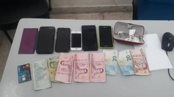 مواطنة أجنبية تتعرض للسرقة بأكادير والأمن يعتقل 3 متورطين