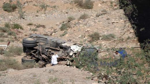 مصرع شخص في حادث سقوط شاحنة بقنطرة وادي ماسة 