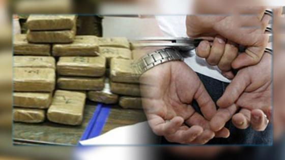 حجز 03 أطنان على متن سيارة بعد مطارة أمنية بامسكرود