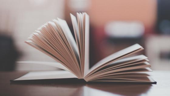 وزارة الثقافة تعلن فتح الترشيح لجائزة المغرب للكتاب برسم سنة 2019