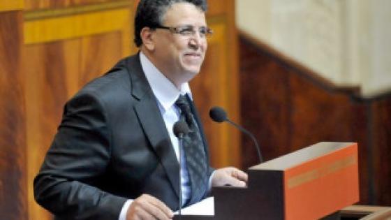 الوزير ” وهبي ” يقتطع من أجور الموظفين الغير ملقحين
